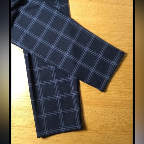 New Isabel maternity plaid  crossover panel pants size medium - Picture 6 of 9